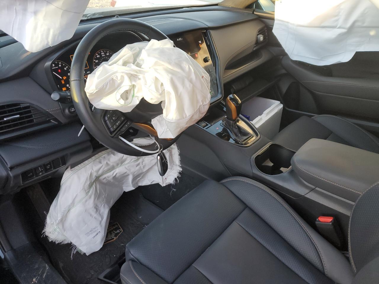 2023 SUBARU Outback