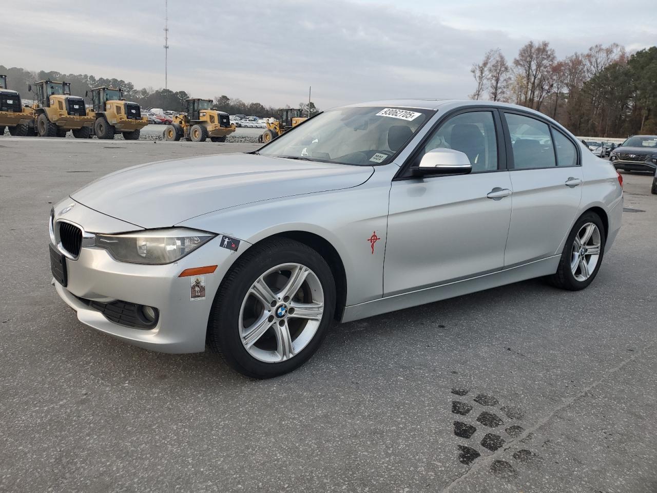 2013 BMW 3 SERIES