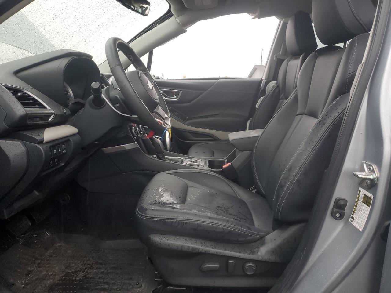 2022 SUBARU FORESTER