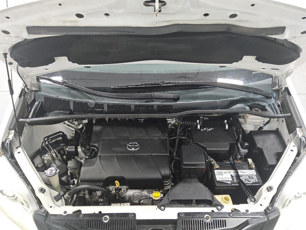 2014 TOYOTA SIENNA