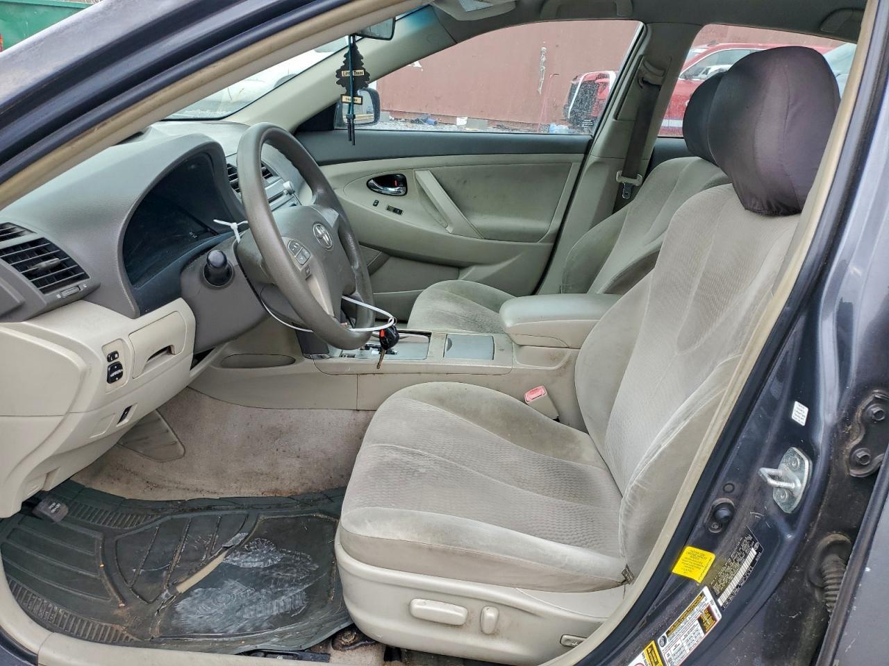 2011 TOYOTA CAMRY