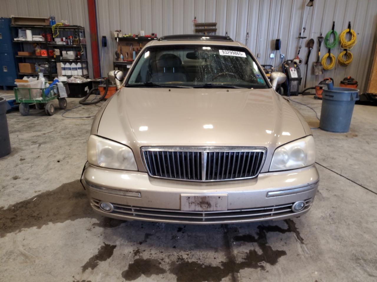 2005 HYUNDAI Xg