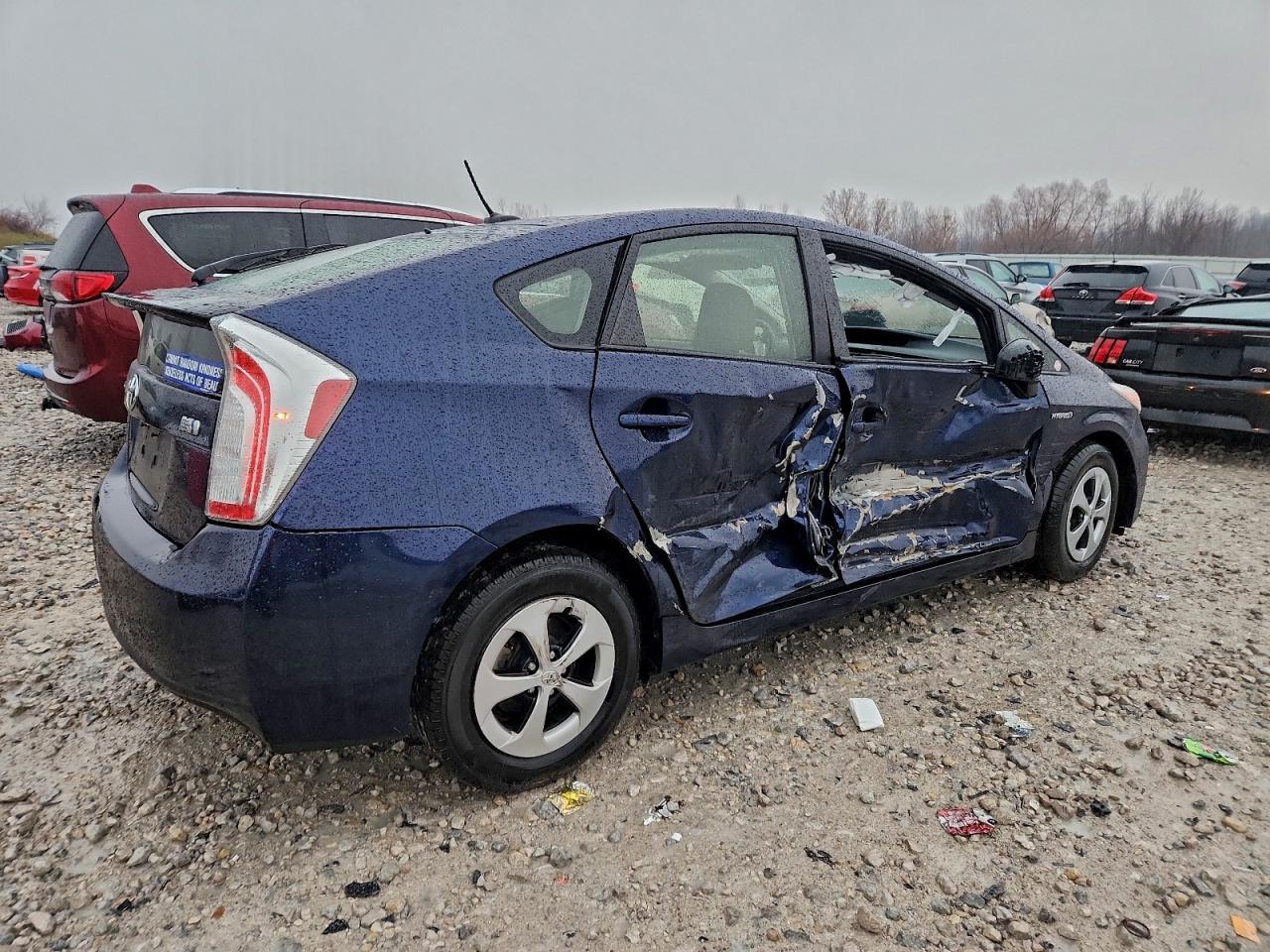 2013 TOYOTA PRIUS