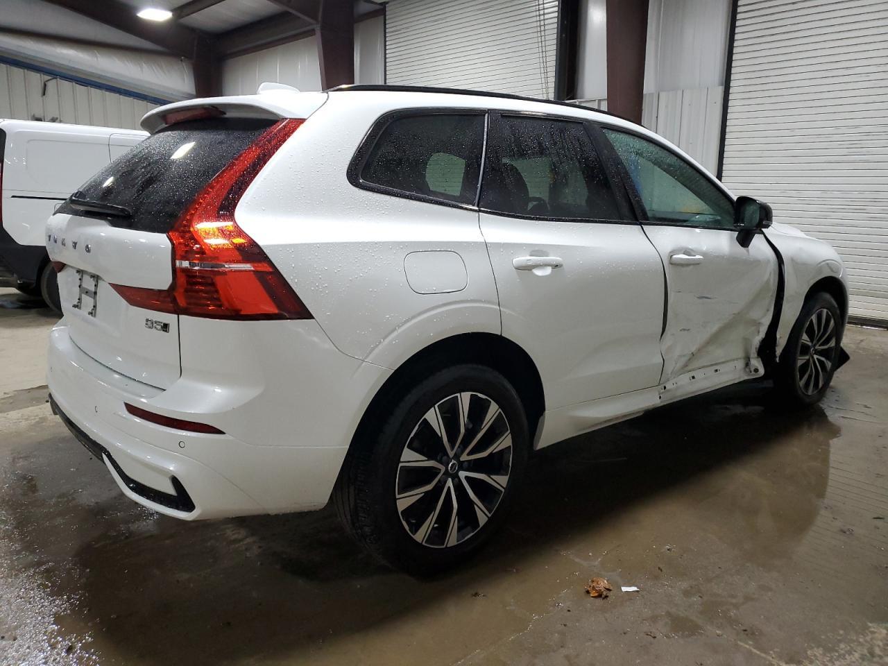 2024 VOLVO XC60