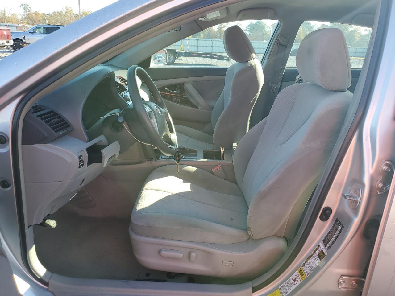 2011 TOYOTA CAMRY