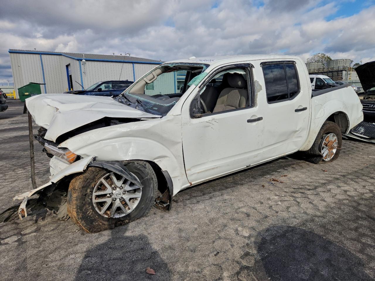 2017 NISSAN Frontier