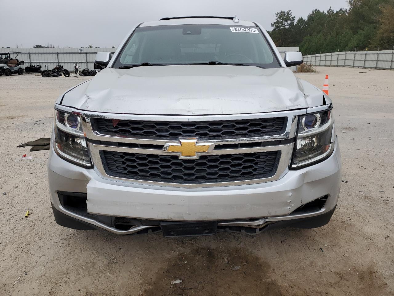 2016 CHEVROLET Suburban