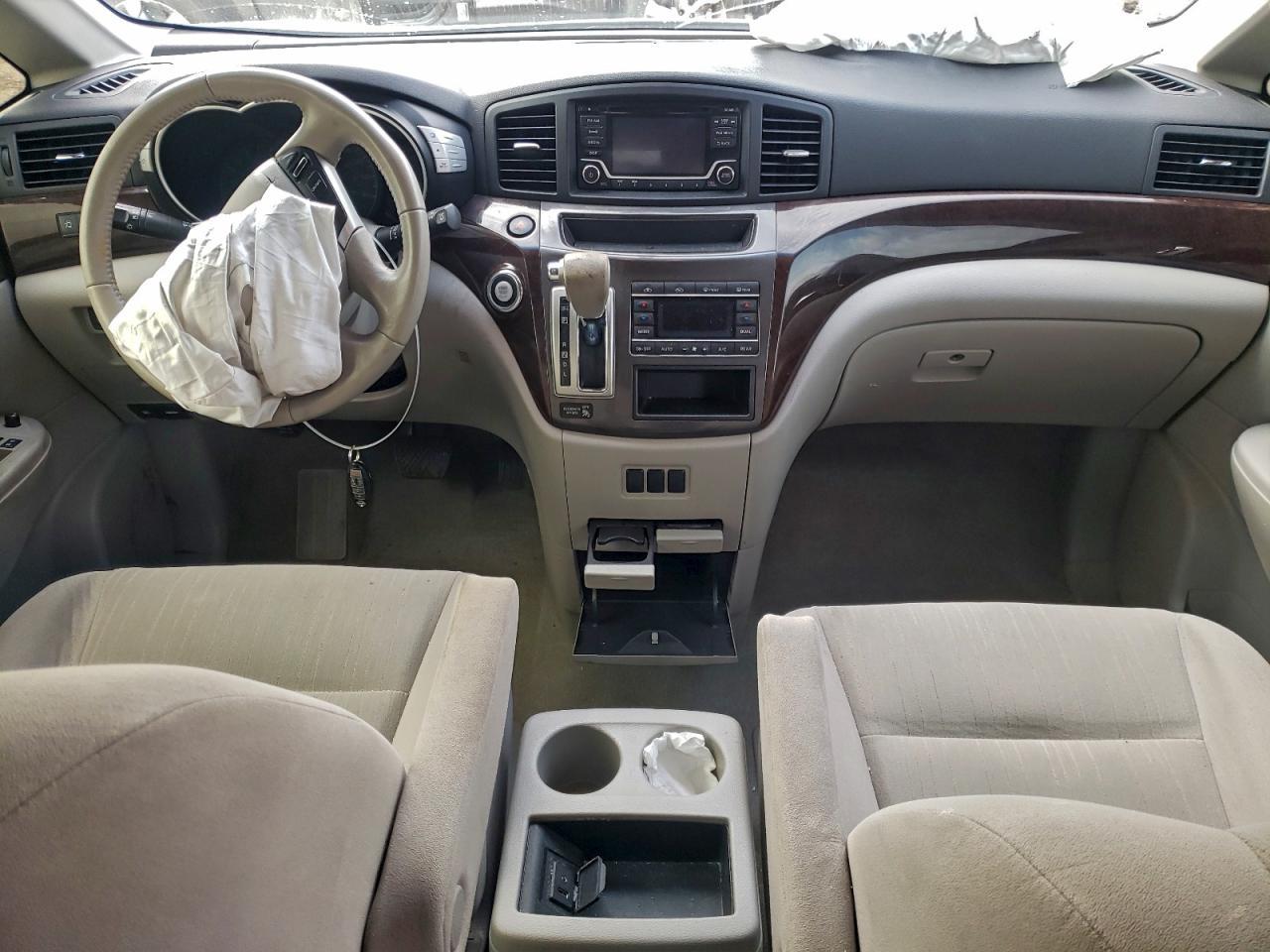 2016 NISSAN Quest
