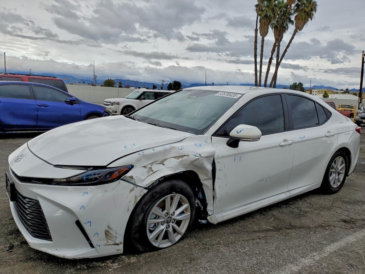 2025 TOYOTA CAMRY