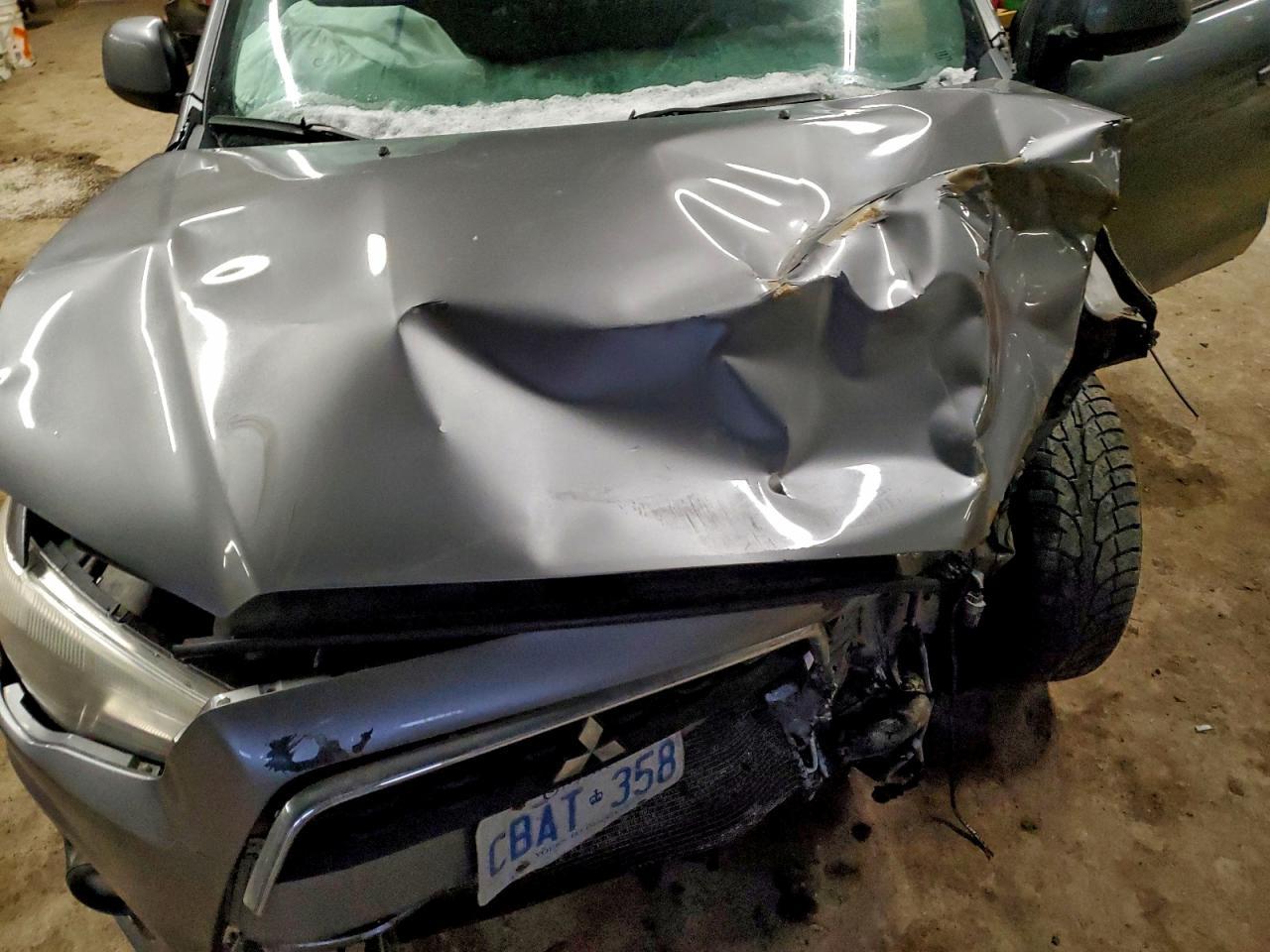 2013 MITSUBISHI RVR