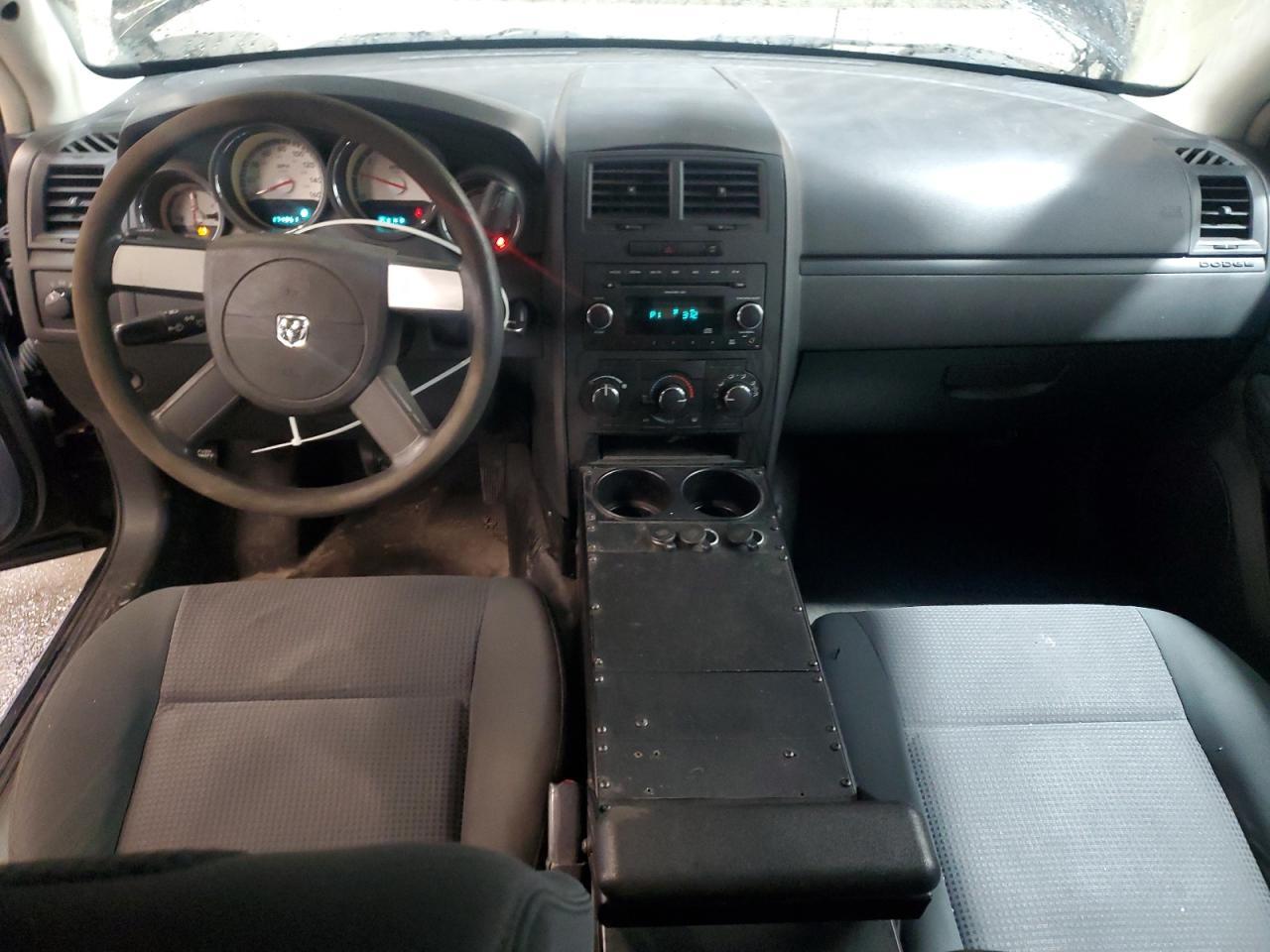 2010 DODGE CHARGER