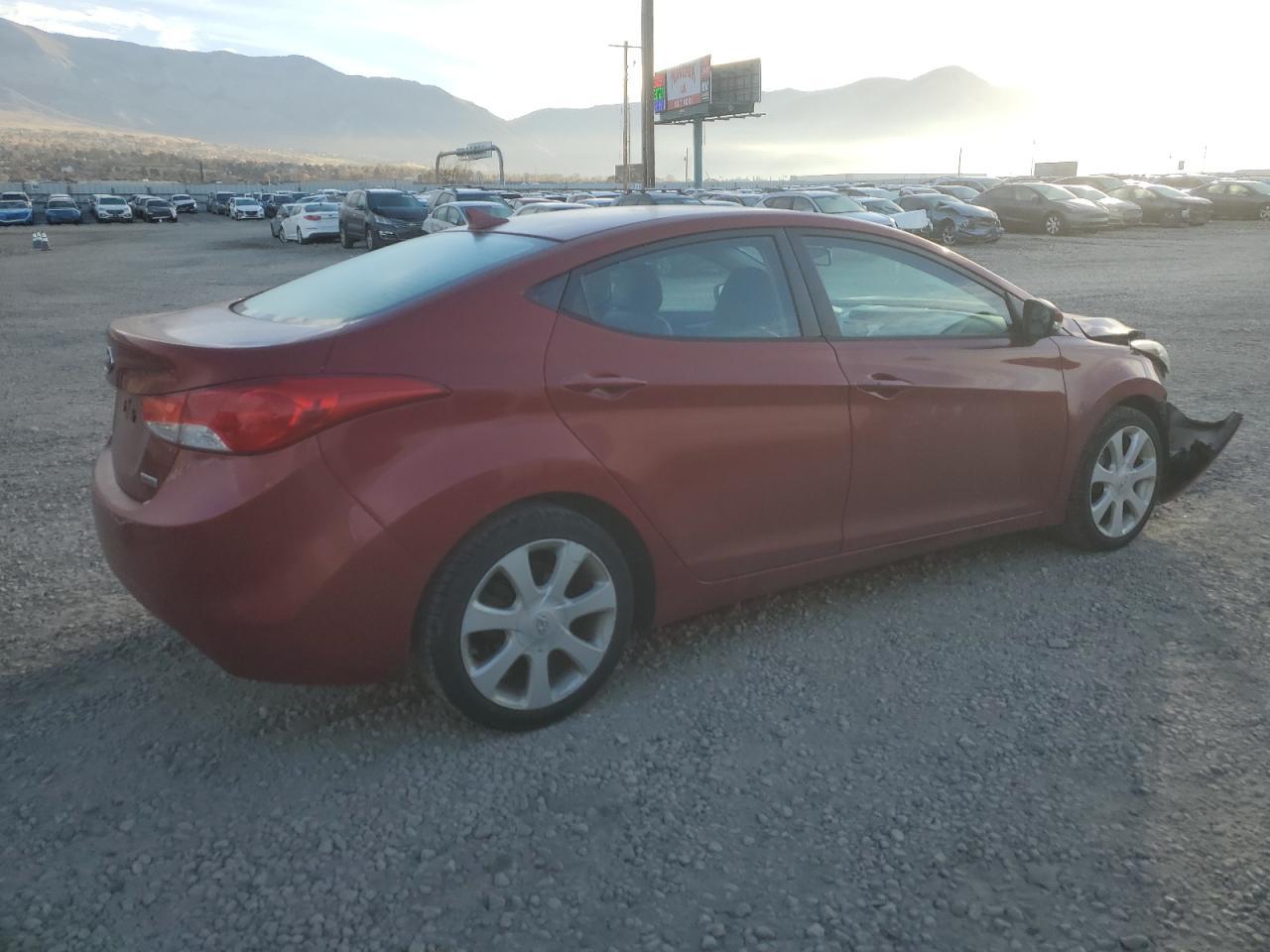 2012 HYUNDAI ELANTRA