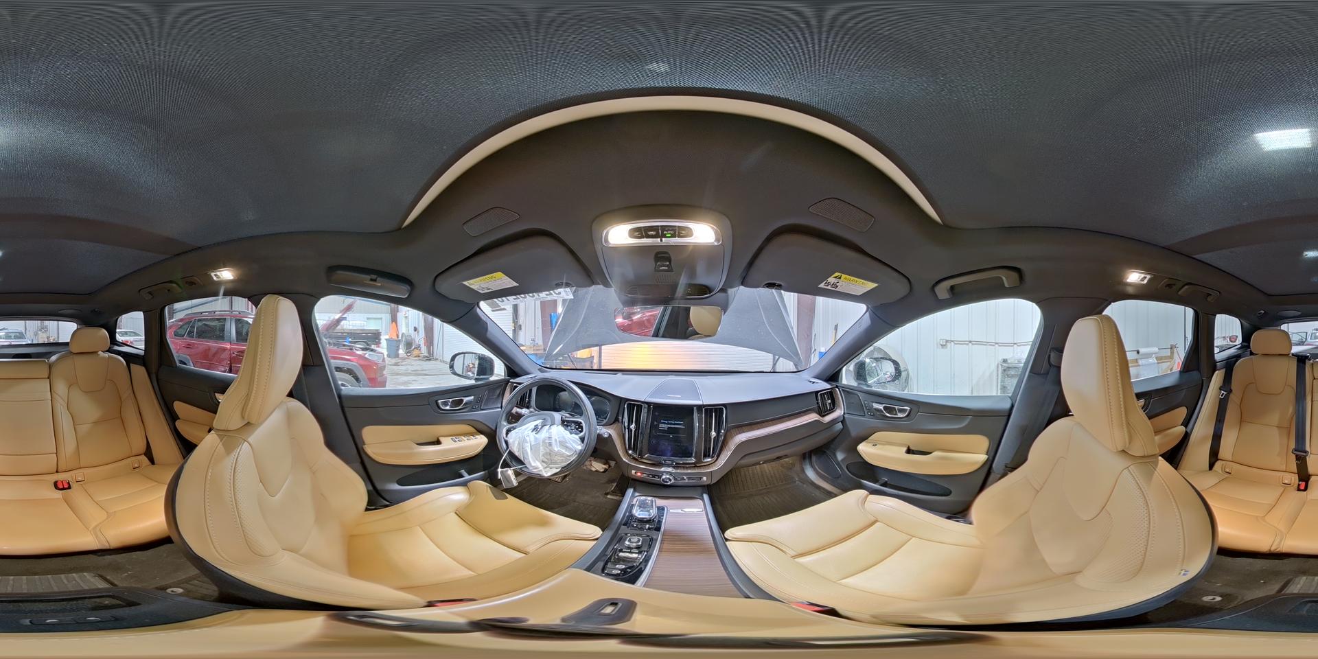 2021 VOLVO XC60