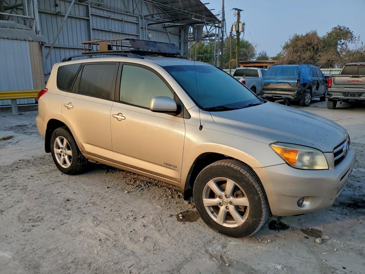 2006 TOYOTA RAV4