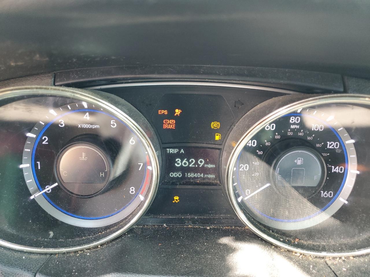 2011 HYUNDAI SONATA