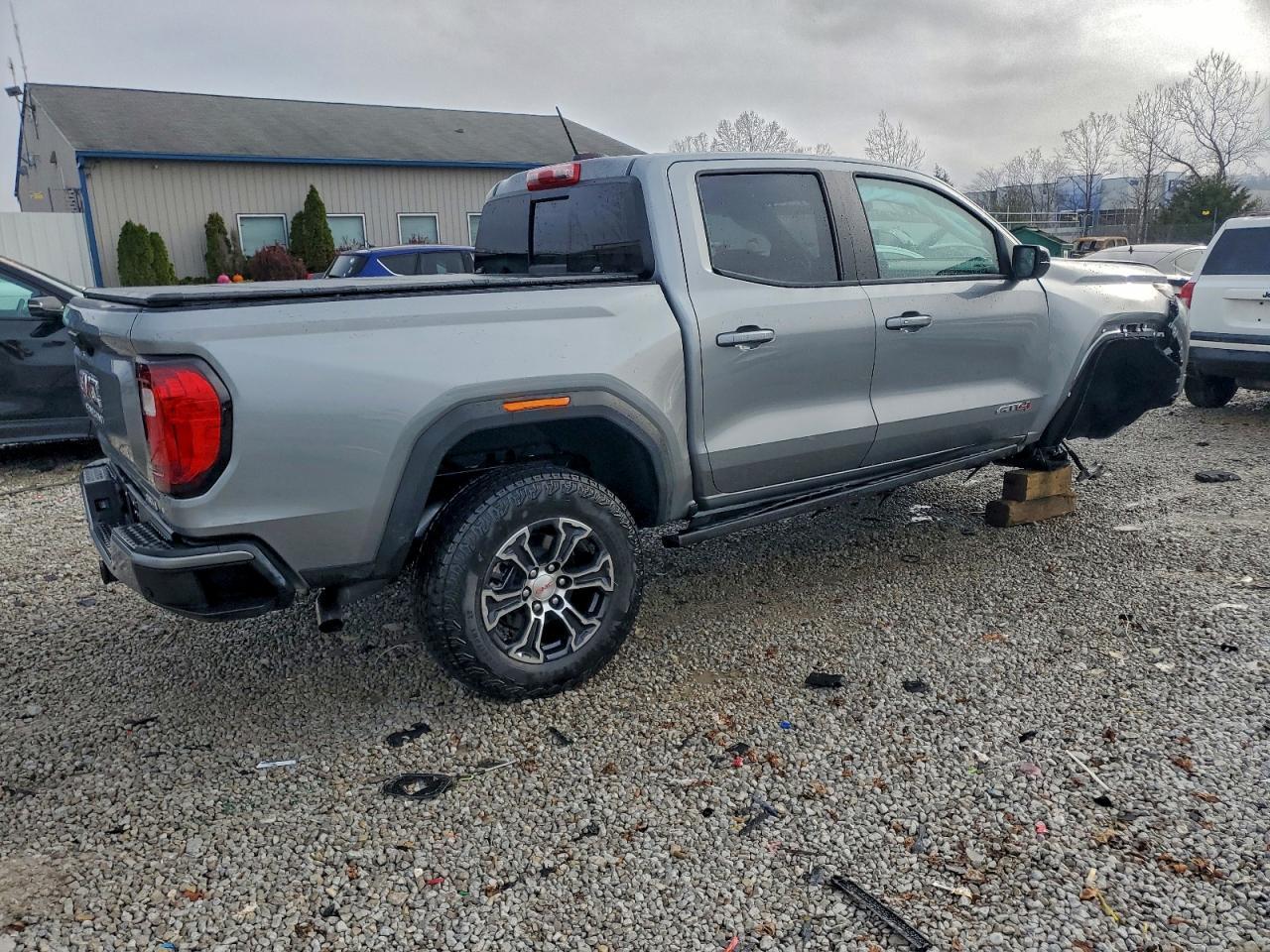 2025 GMC CANYON