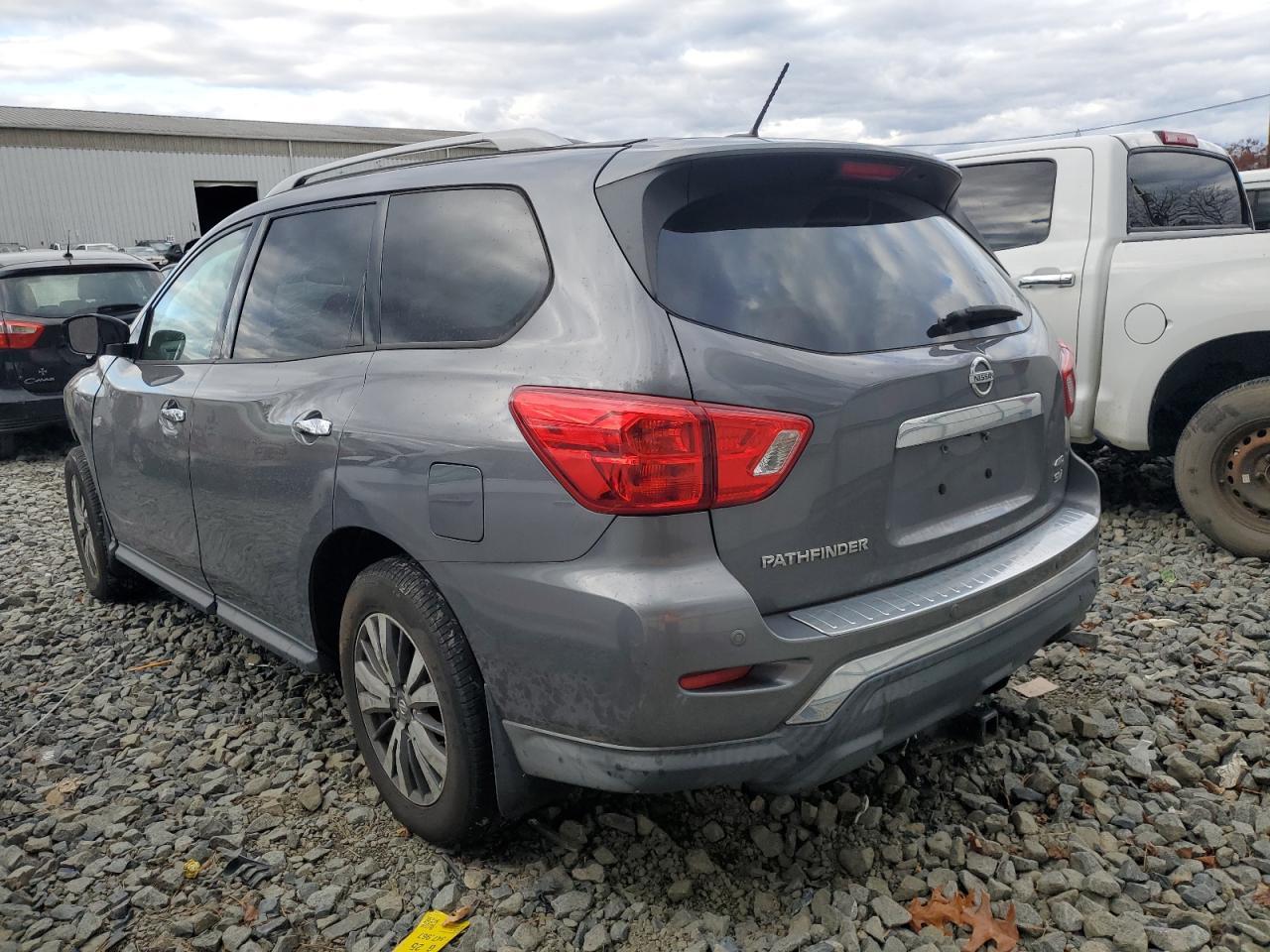 2017 NISSAN PATHFINDER