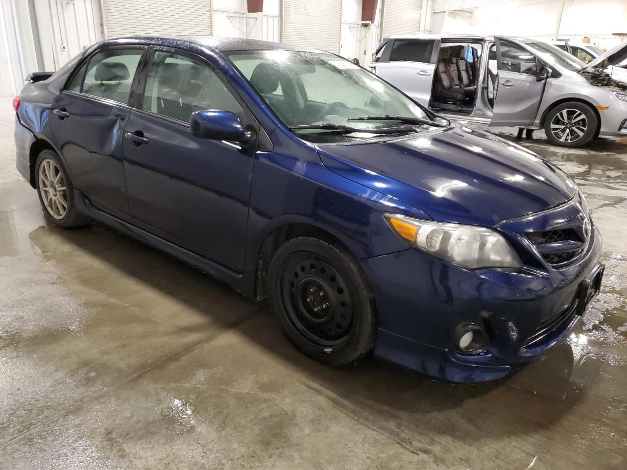 2013 TOYOTA COROLLA