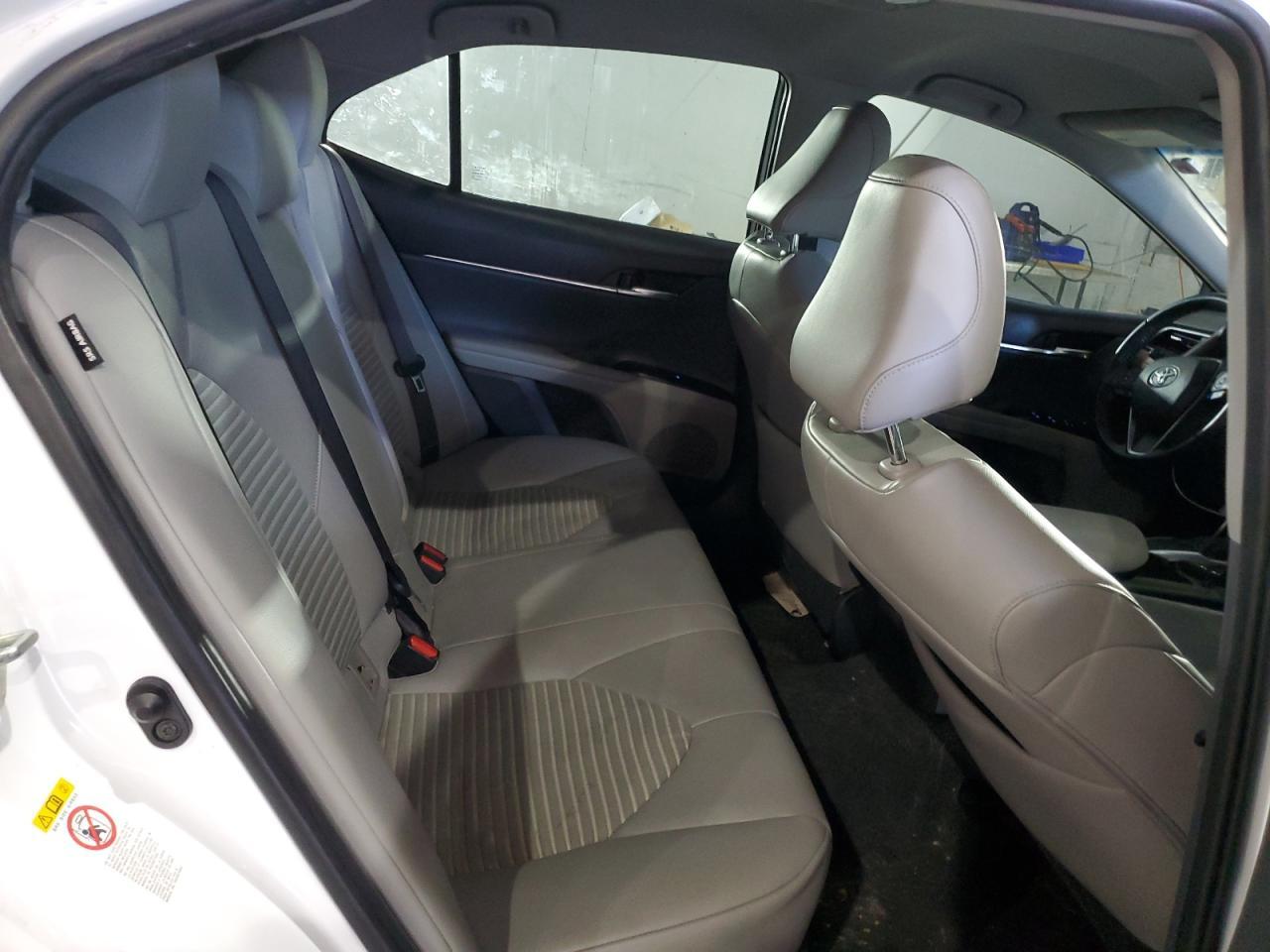 2018 TOYOTA CAMRY