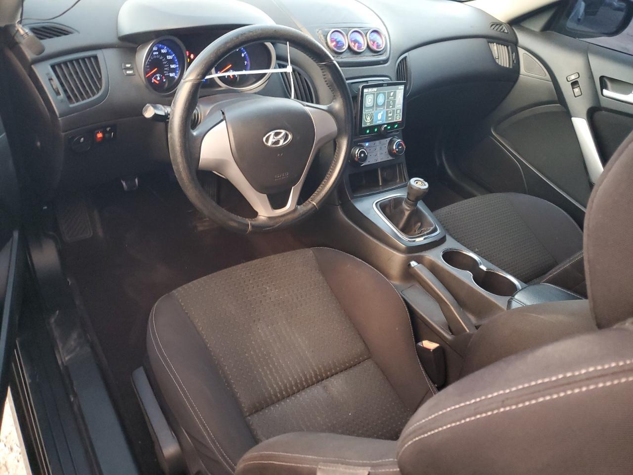 2010 HYUNDAI GENESIS