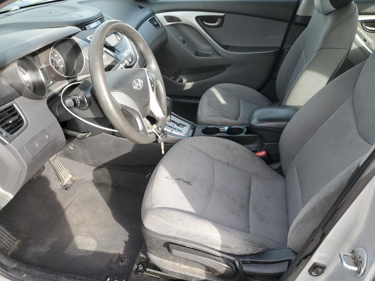 2011 HYUNDAI ELANTRA