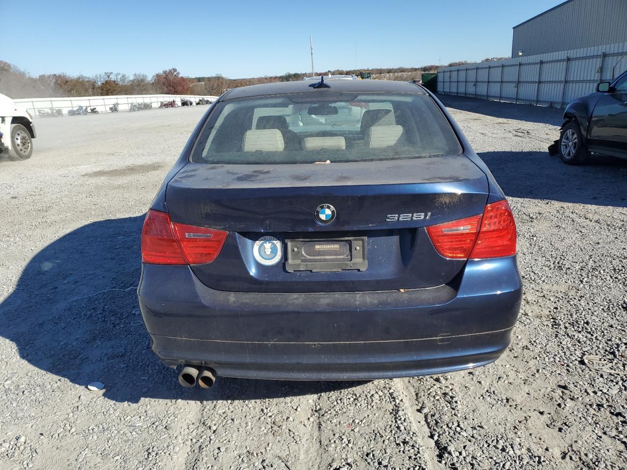2011 BMW 3 SERIES