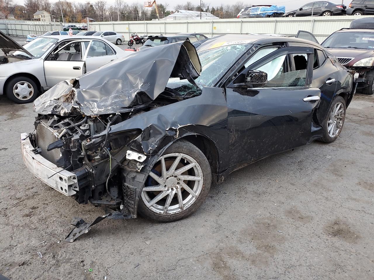 2017 NISSAN Maxima