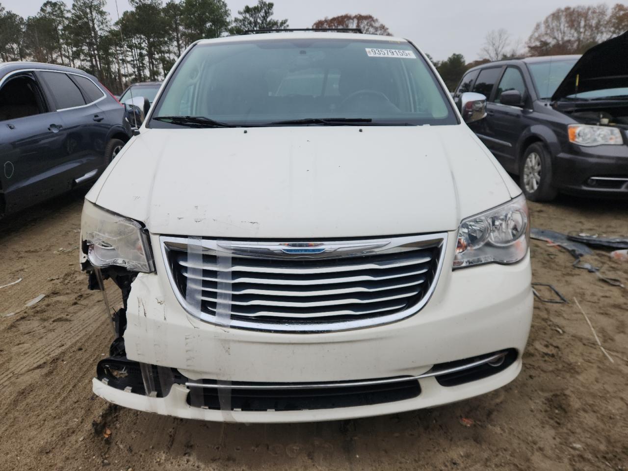 2011 CHRYSLER Town & Country