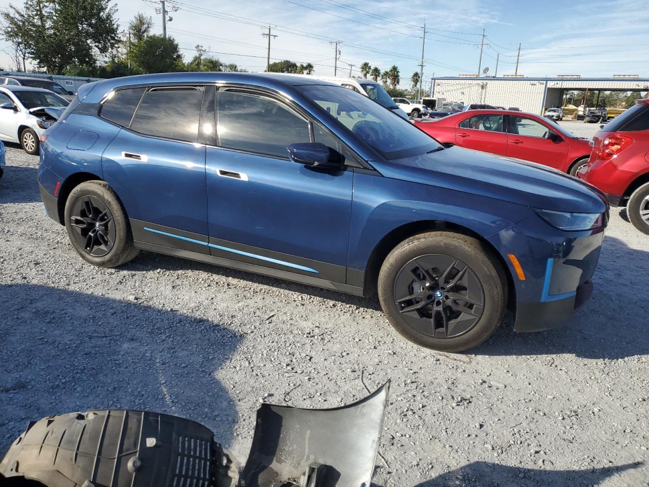 2023 BMW iX