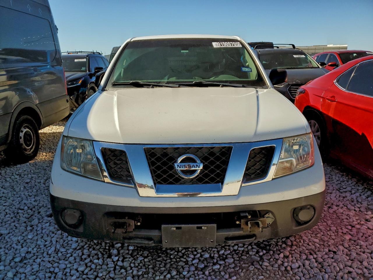2014 NISSAN Frontier