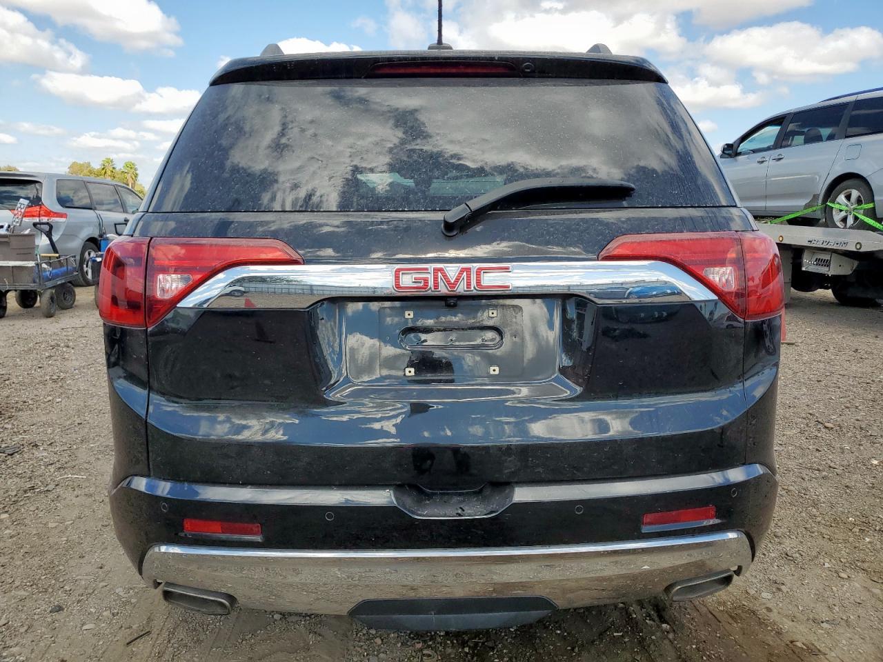 2017 GMC ACADIA