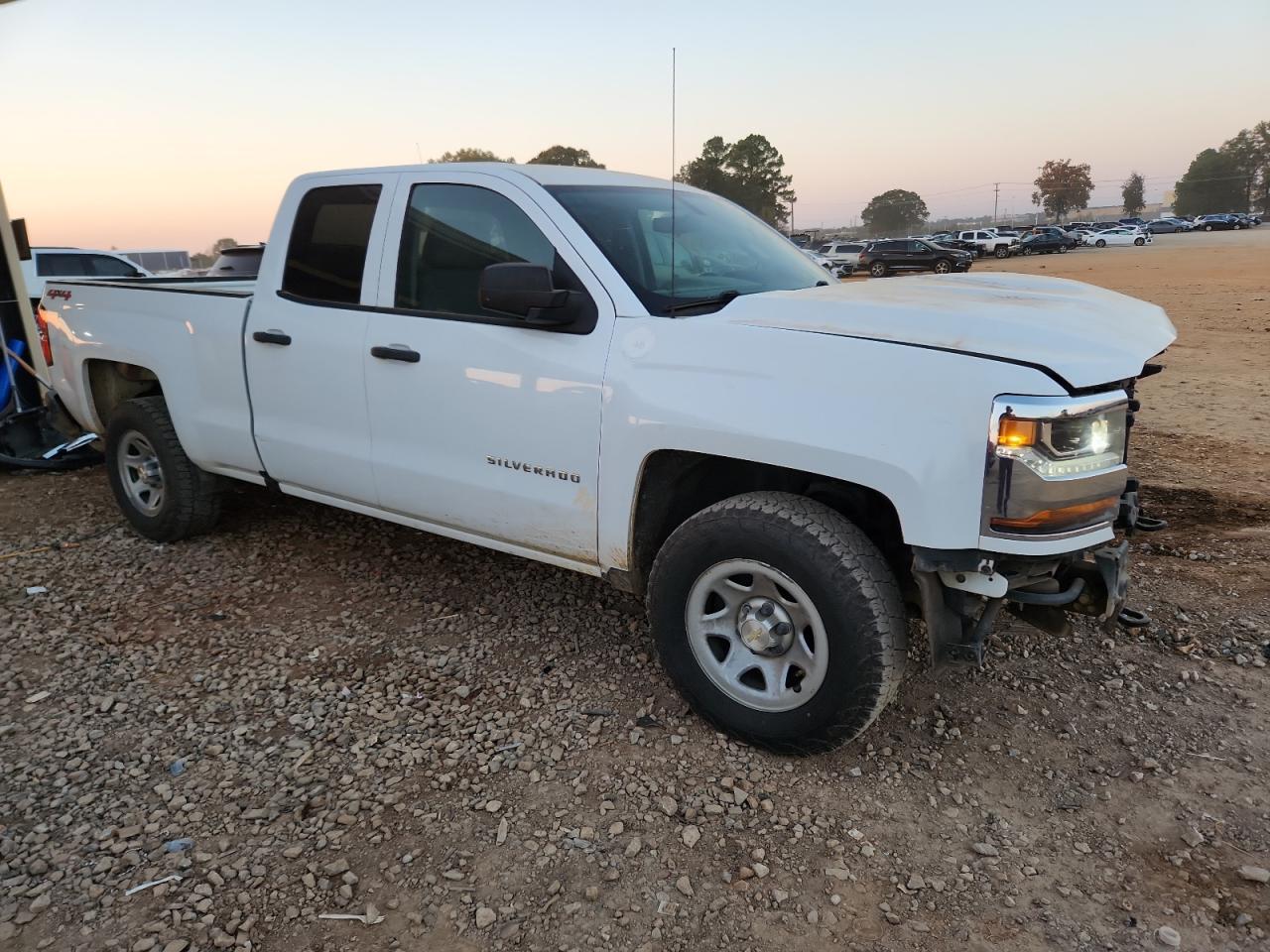 2017 CHEVROLET Silverado
