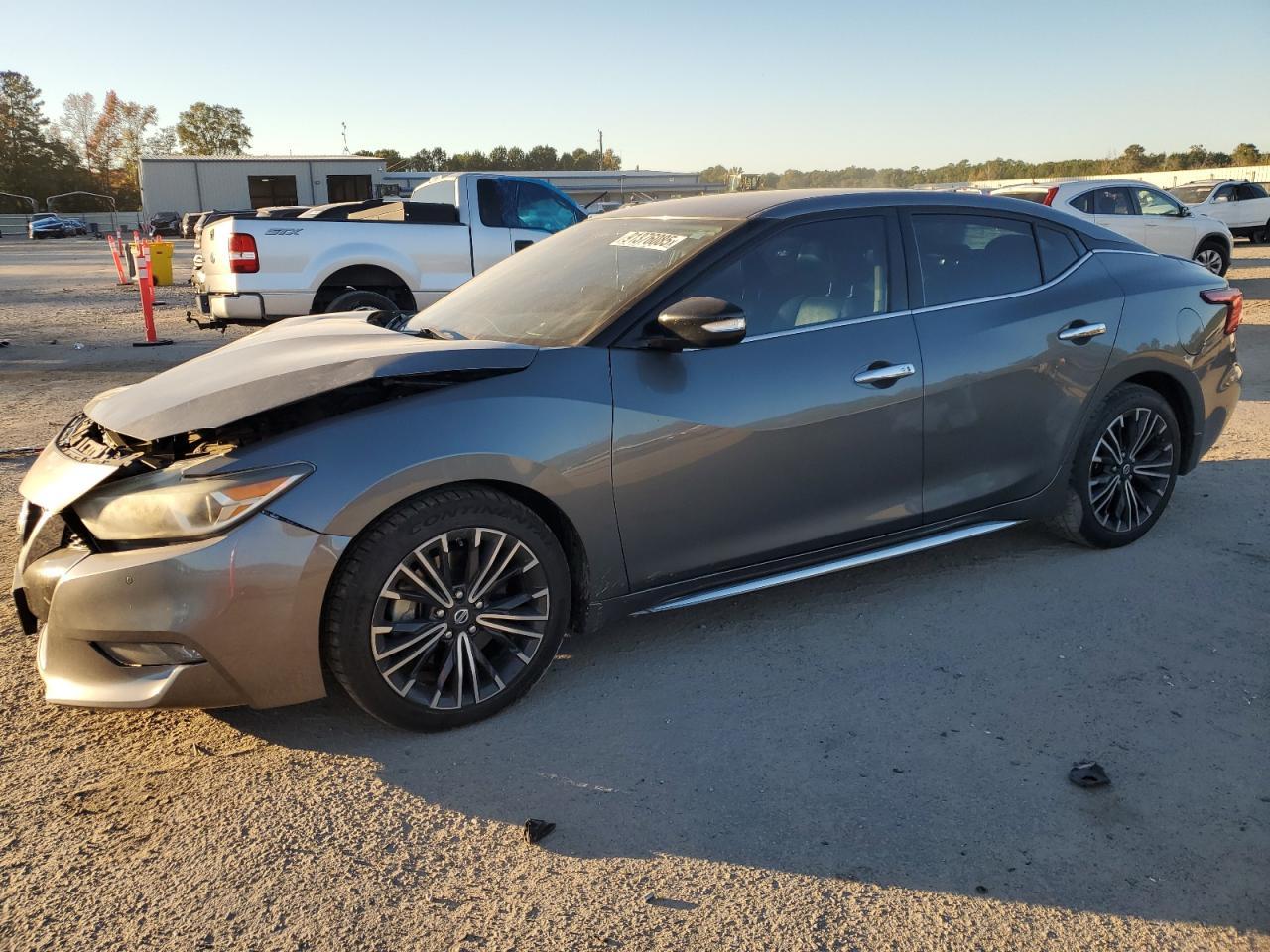 2017 NISSAN Maxima