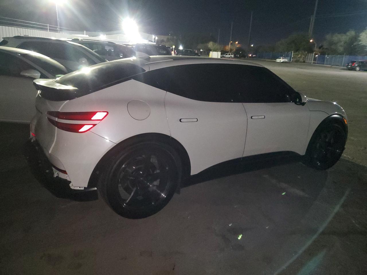 2023 GENESIS GV60