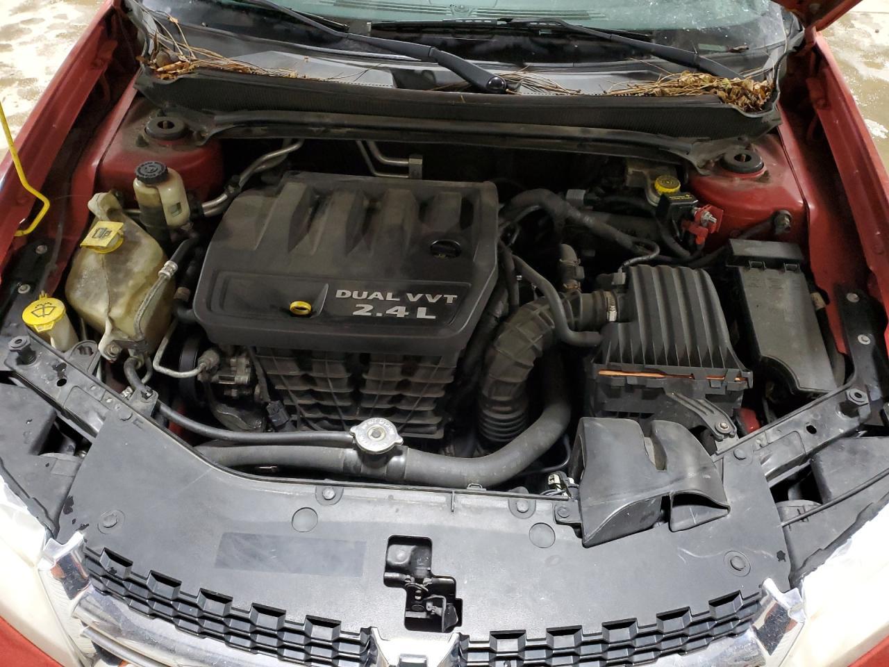 2013 DODGE Avenger