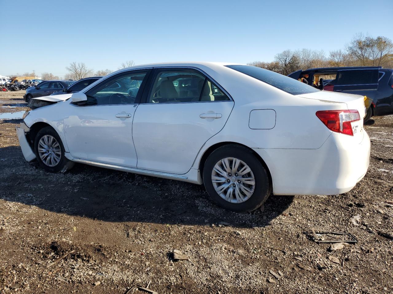 2014 TOYOTA CAMRY