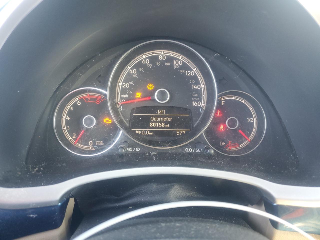 2017 VOLKSWAGEN Beetle