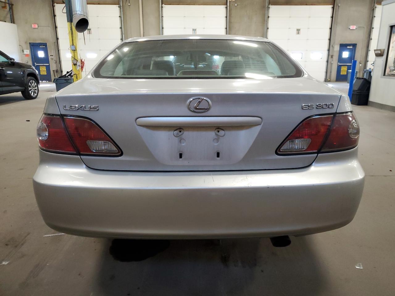 2002 LEXUS Es 300