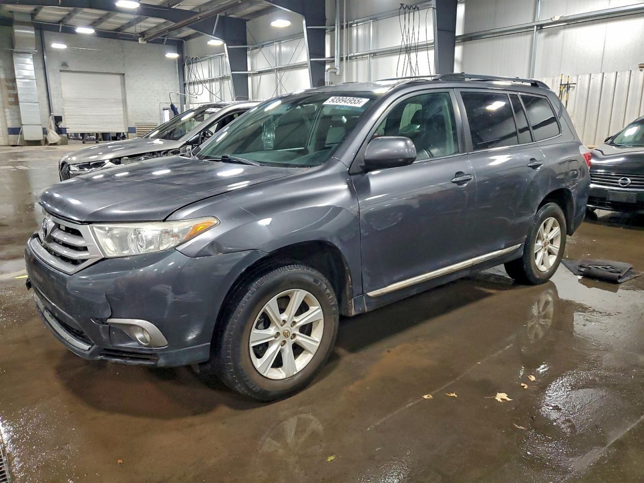 2013 TOYOTA HIGHLANDER
