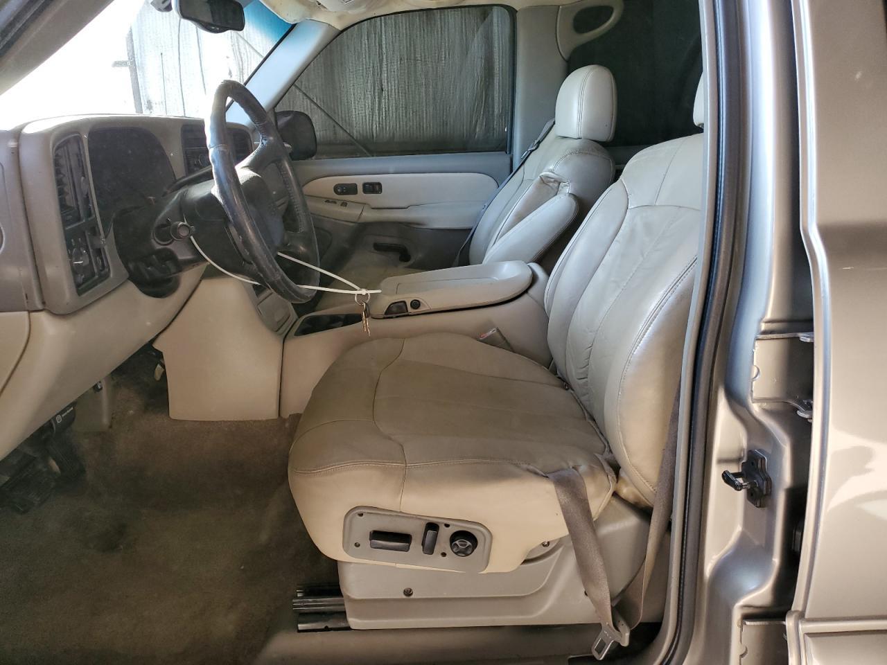 2002 CHEVROLET Tahoe