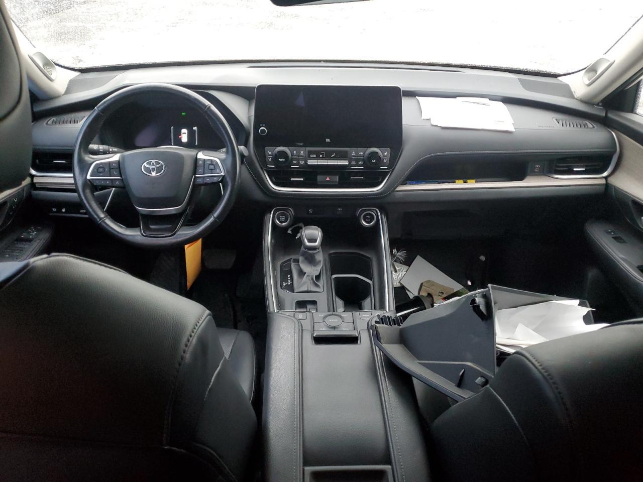 2024 TOYOTA HIGHLANDER