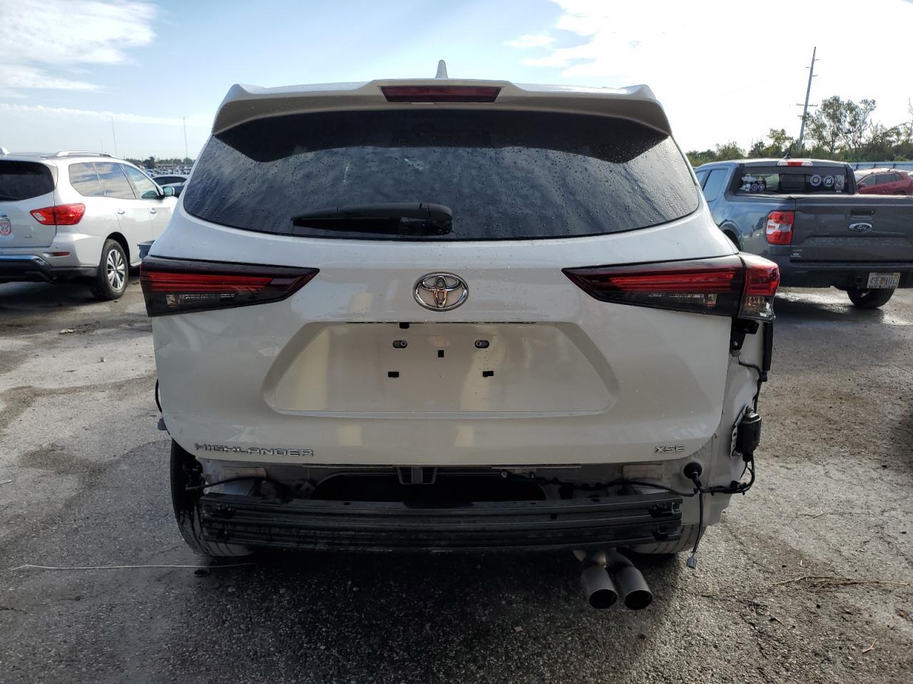 2024 TOYOTA HIGHLANDER