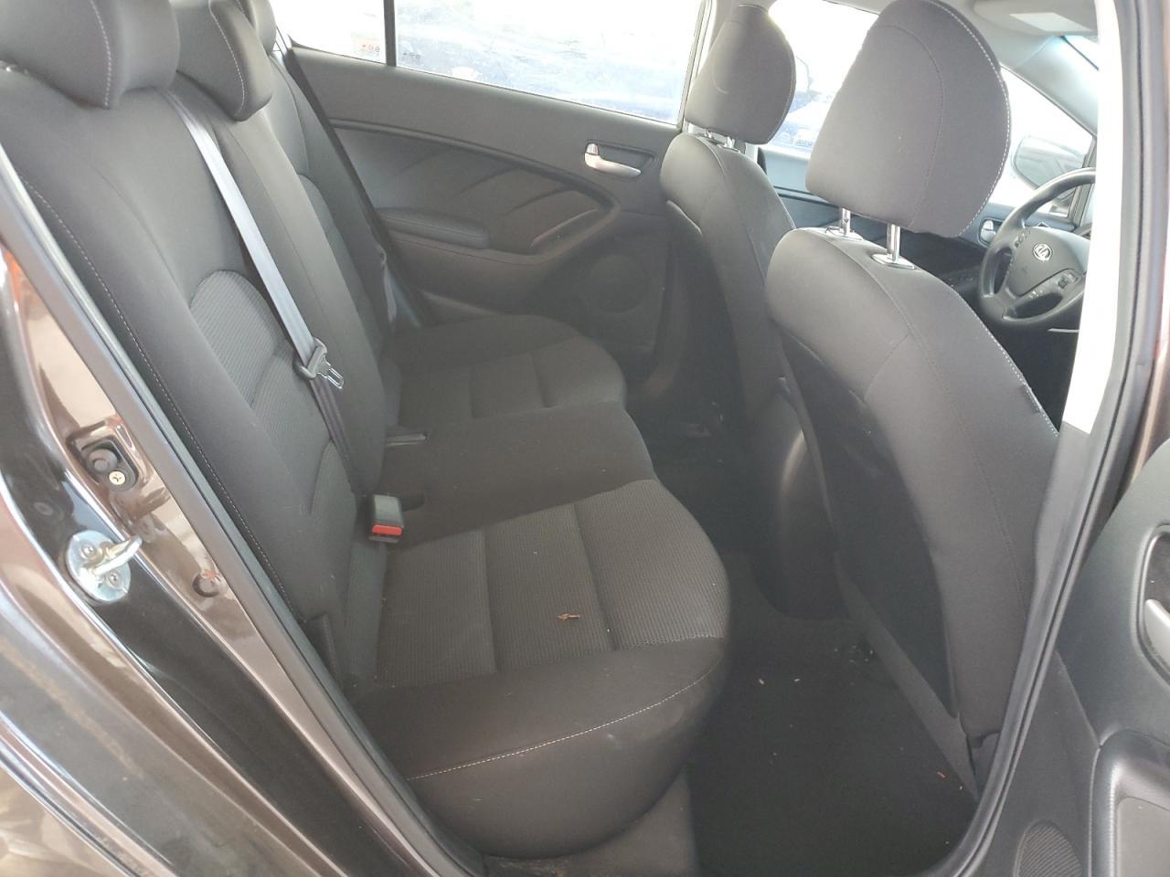 2017 KIA FORTE