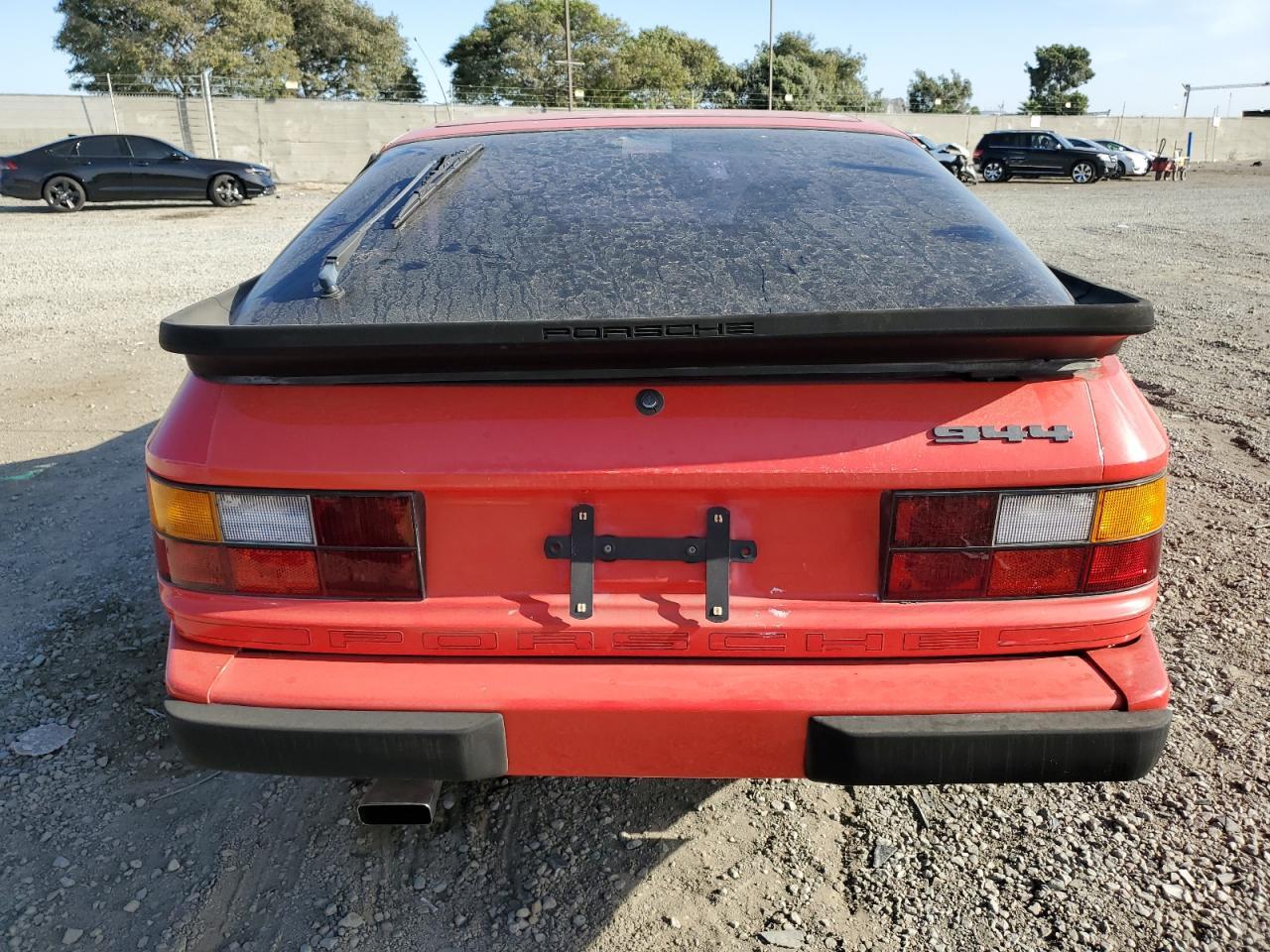 1986 PORSCHE 944