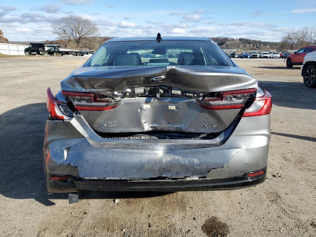 2025 TOYOTA CAMRY