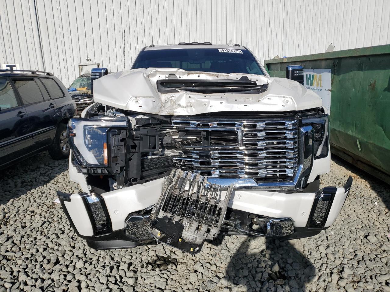 2025 GMC Sierra