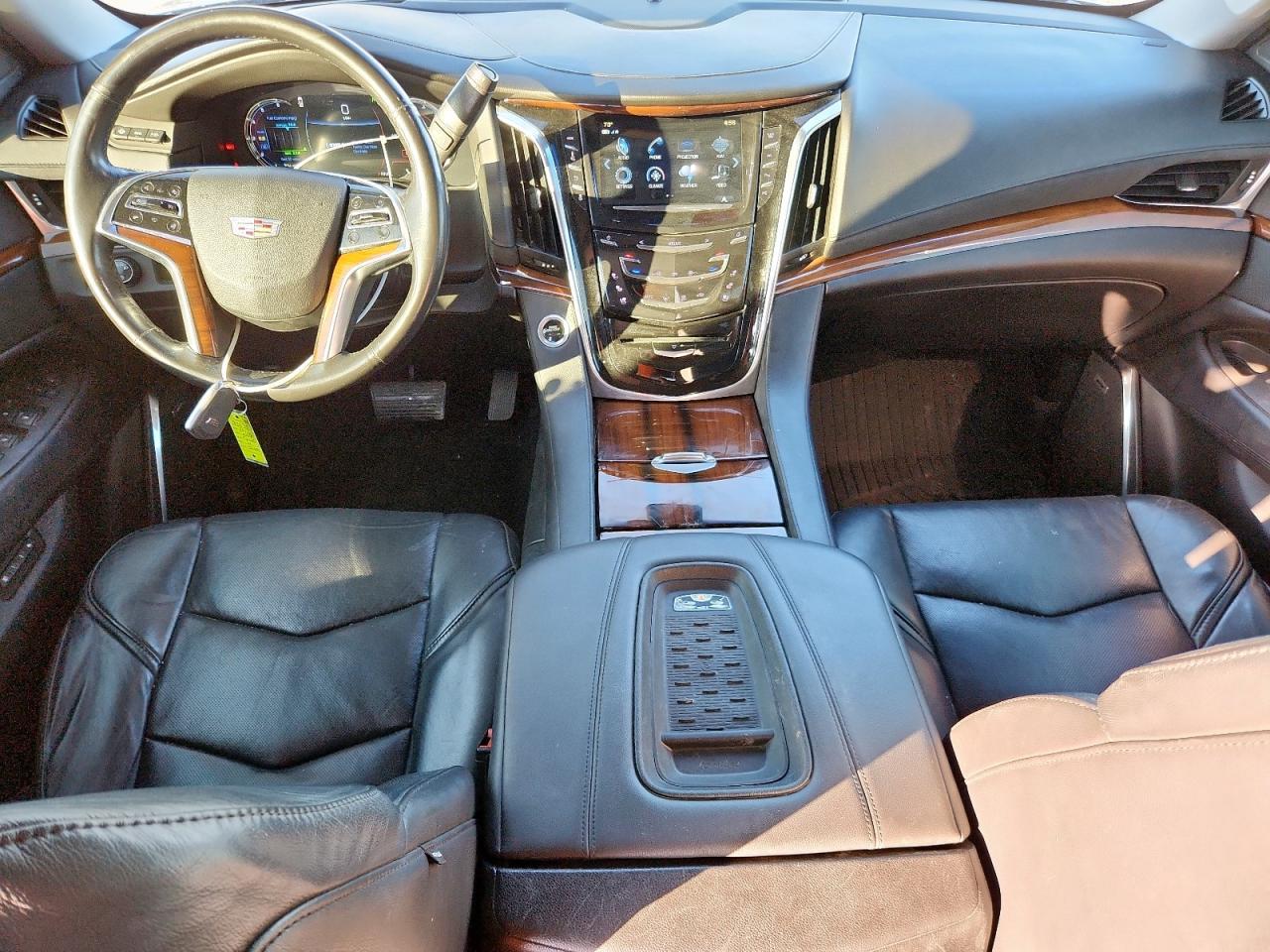 2017 CADILLAC ESCALADE