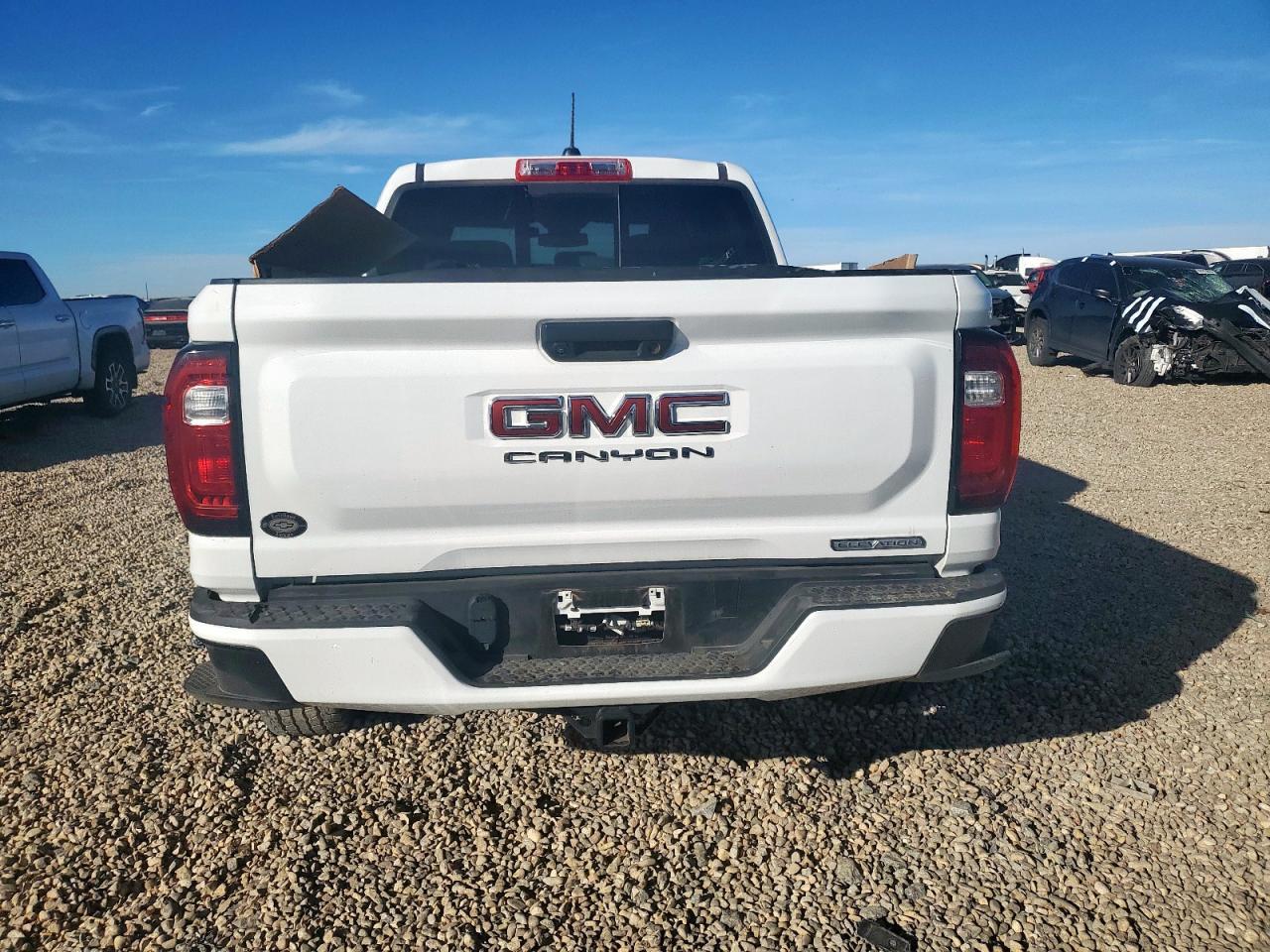 2024 GMC CANYON