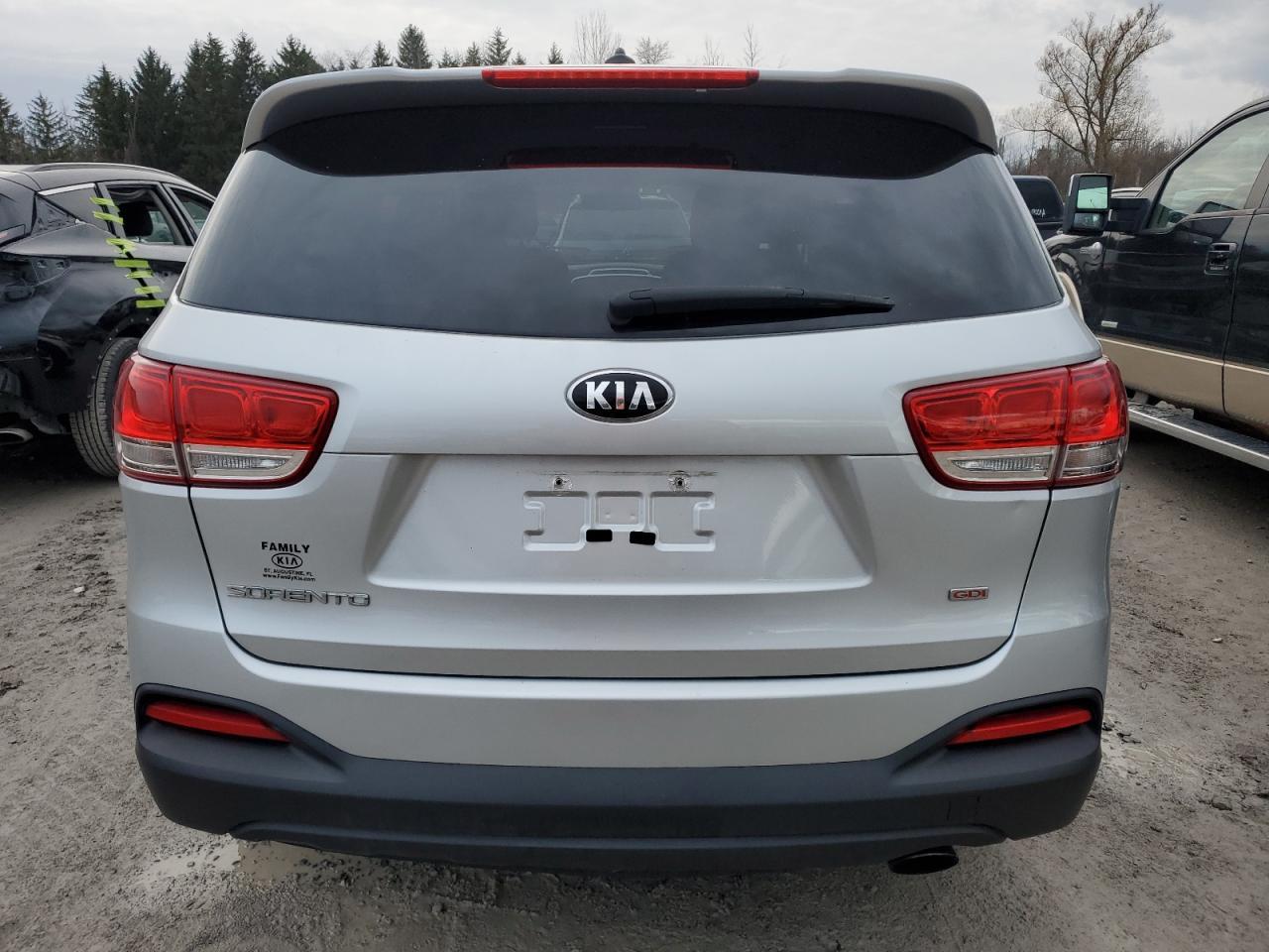 2017 KIA SORENTO