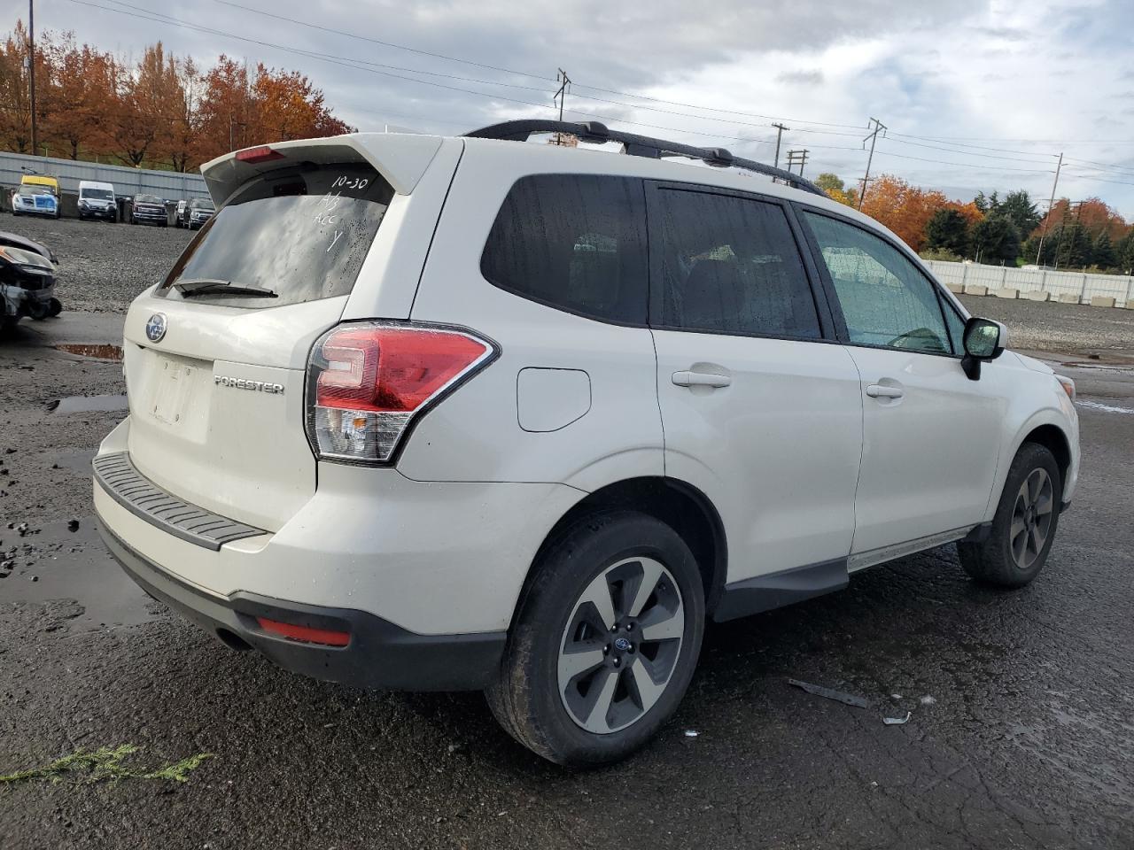 2018 SUBARU FORESTER
